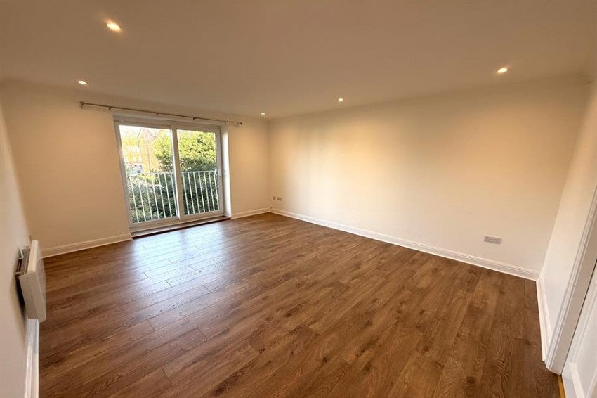 Flat Northenden Road in Trafford