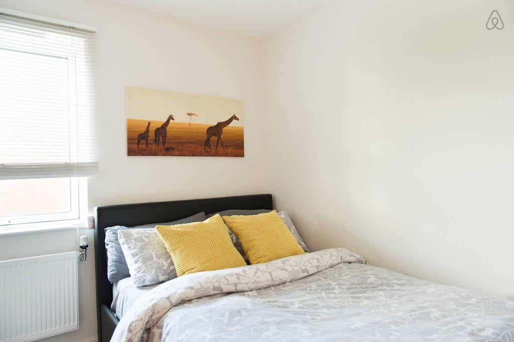 Room Baythorne Street in Greater London