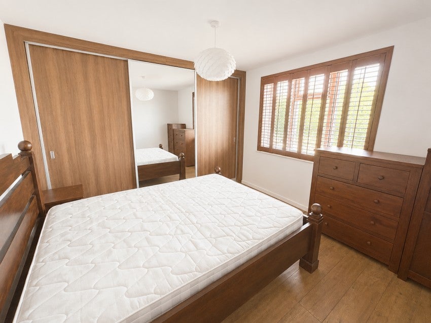 Flat Napier Road in Borough of Spelthorne