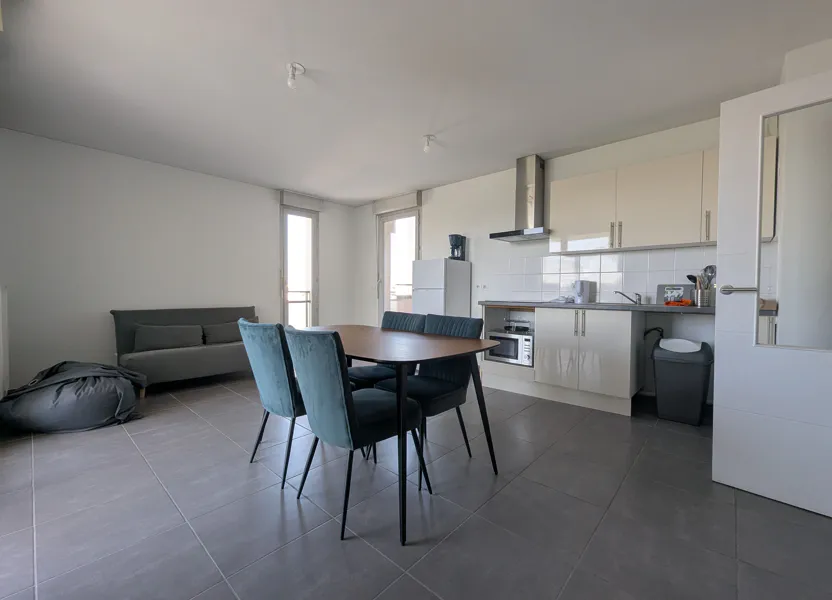 Flat Rue Antoine Primat in Villeurbanne