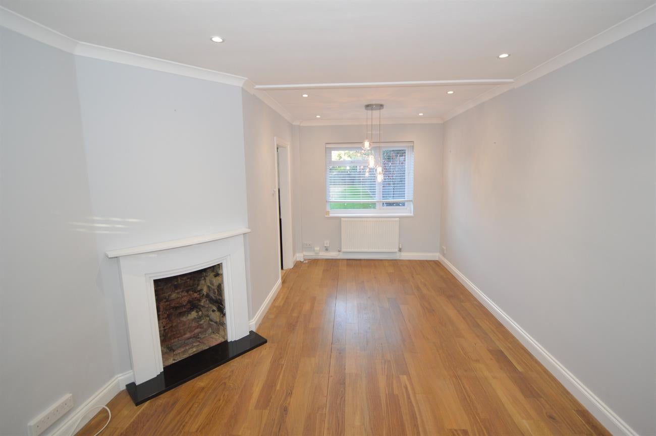 House Manor Way in Surrey Heath