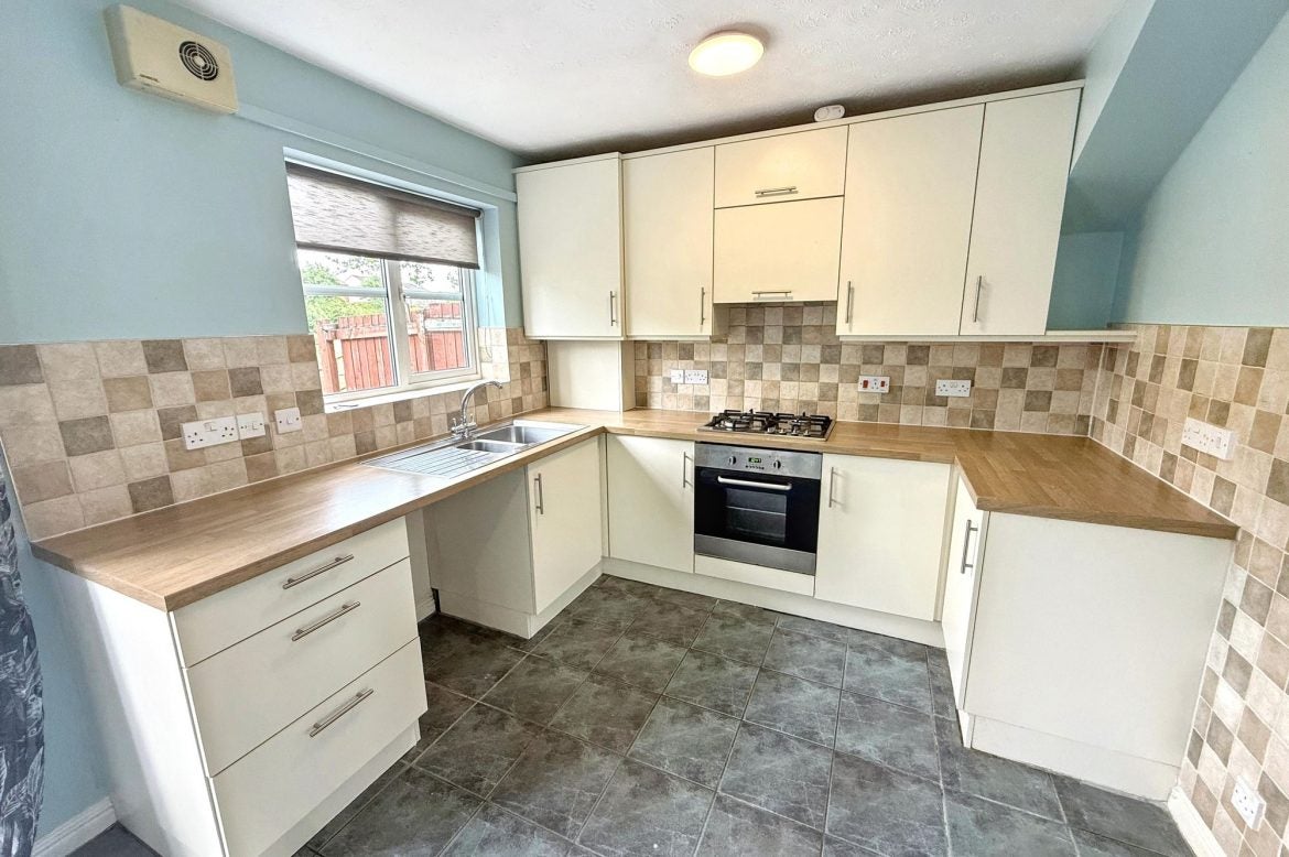 House Kintyre Close in Torquay
