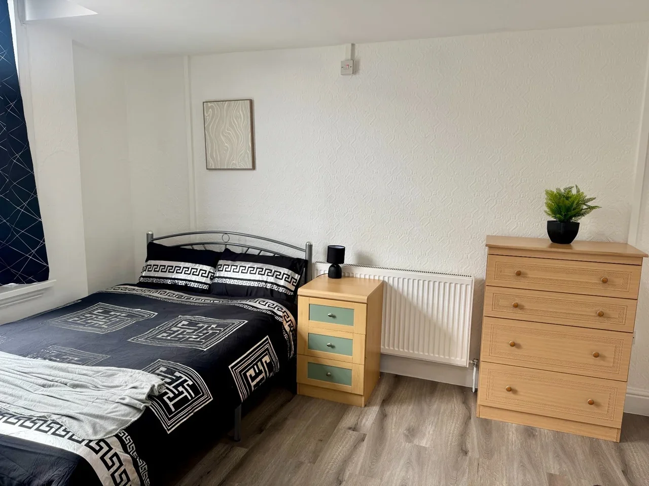 Room Wharfedale Street in Sandwell