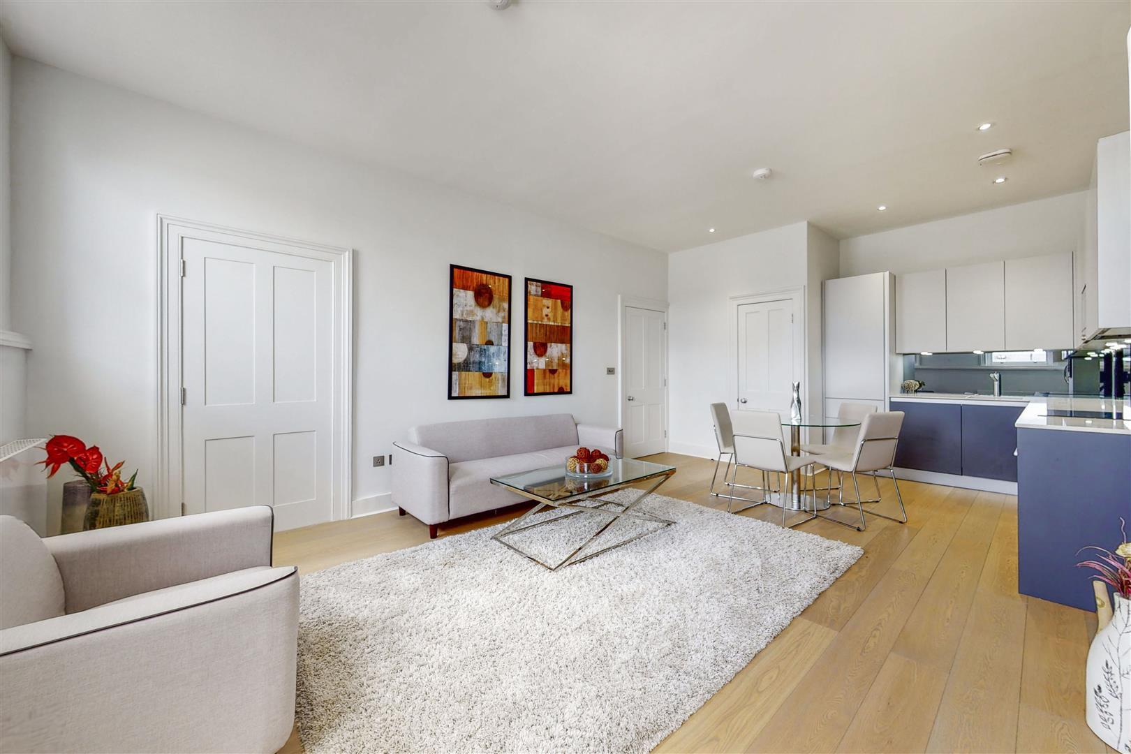 Flat Queen's Gate Terrace in Greater London