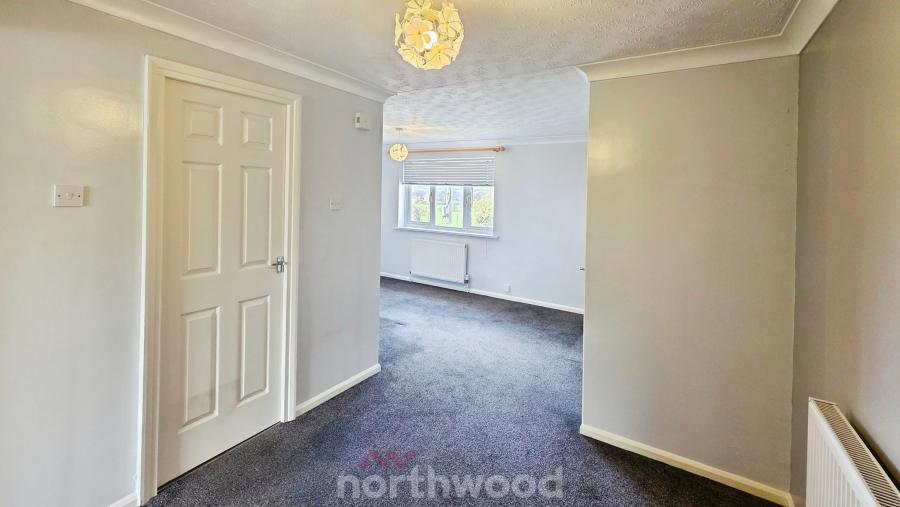 Flat Gayton Close in Doncaster