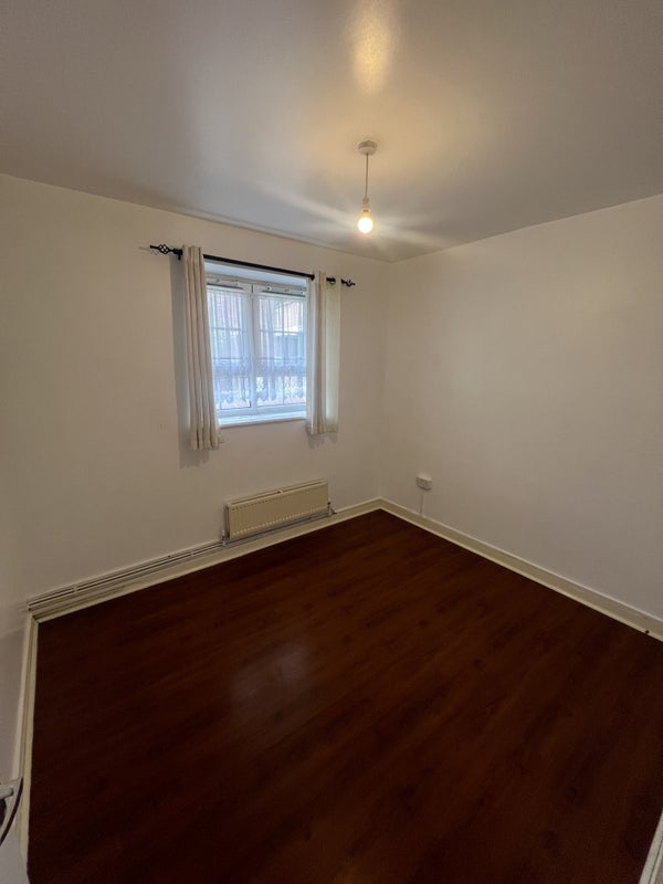 Flat Amhurst Road in Greater London