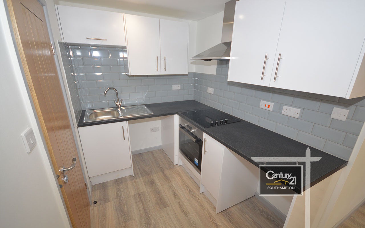 Flat Craven Walk in Southampton