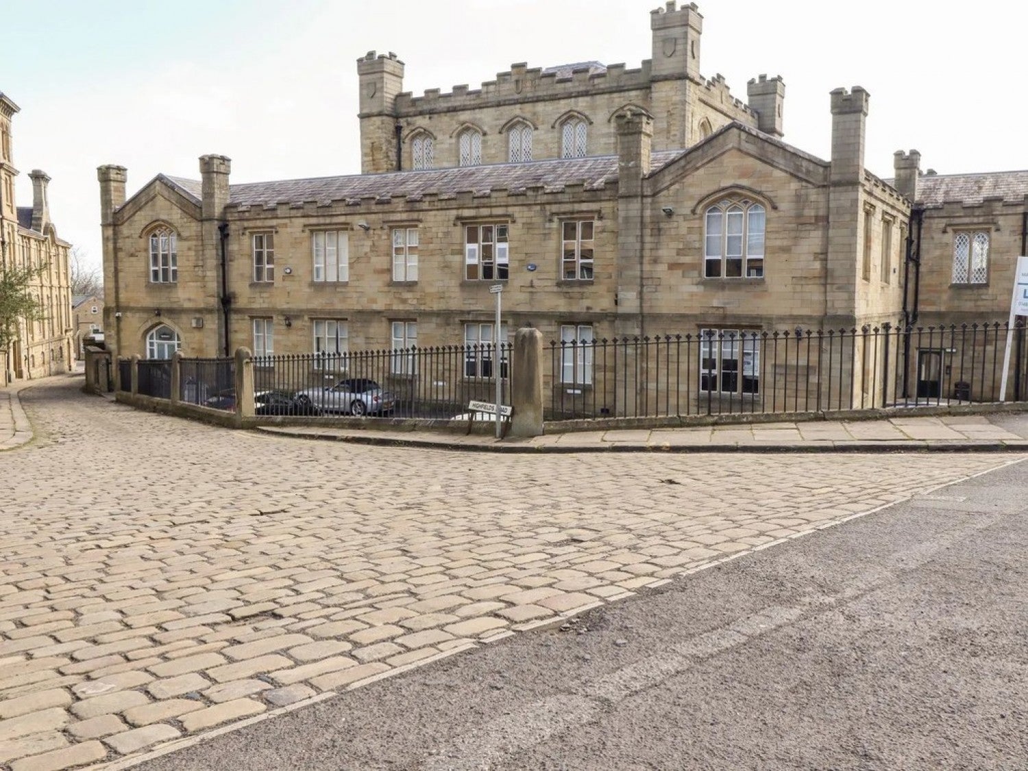 Flat New North Road in Kirklees