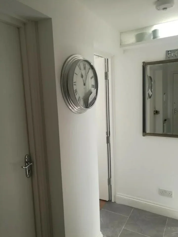 Flat Casimir Road in Greater London