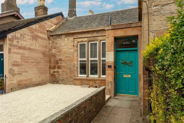 House Bath Place in Ayr