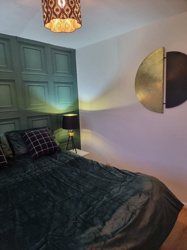 Room Elsa Road in Manchester