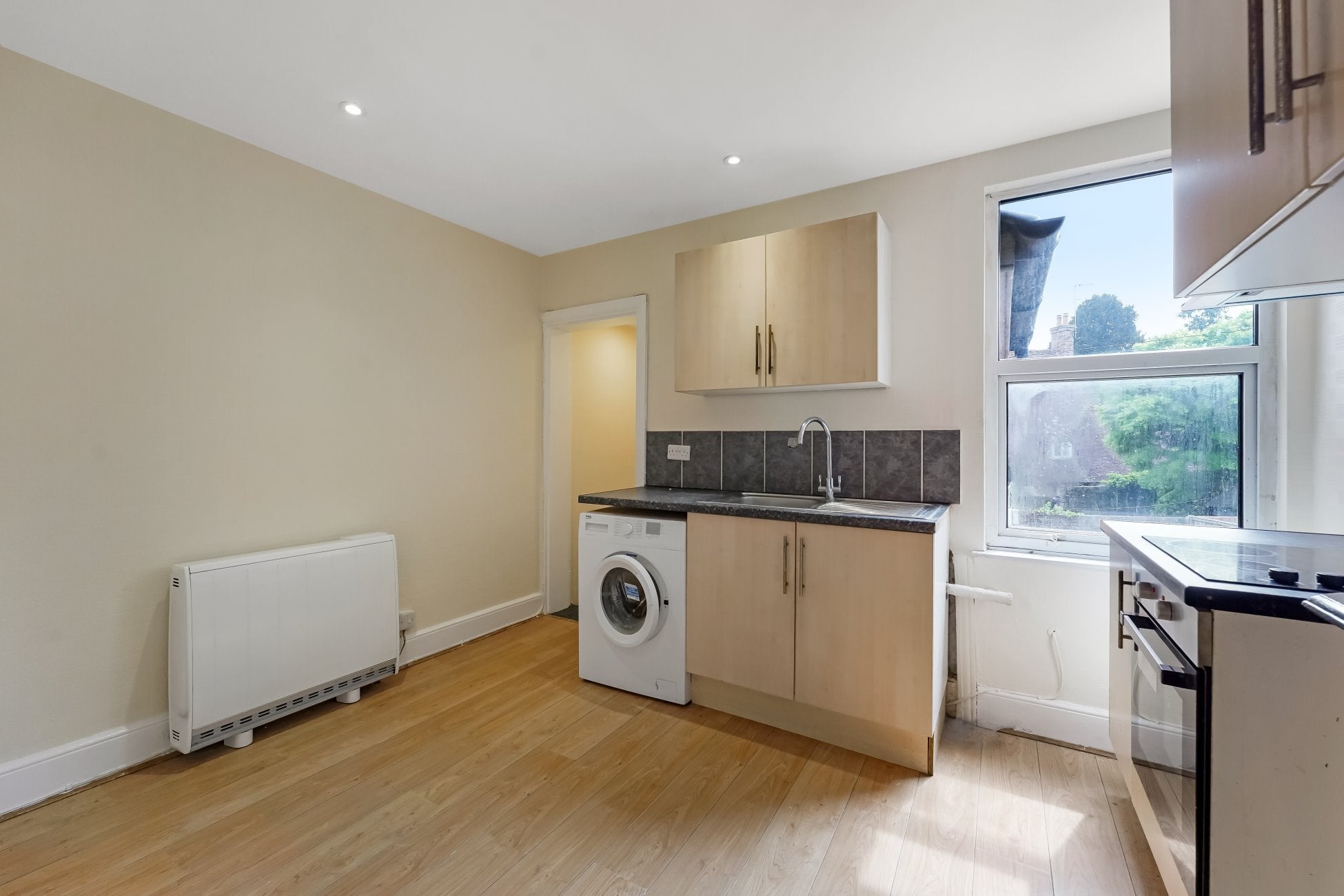 Flat The Square in Tonbridge and Malling