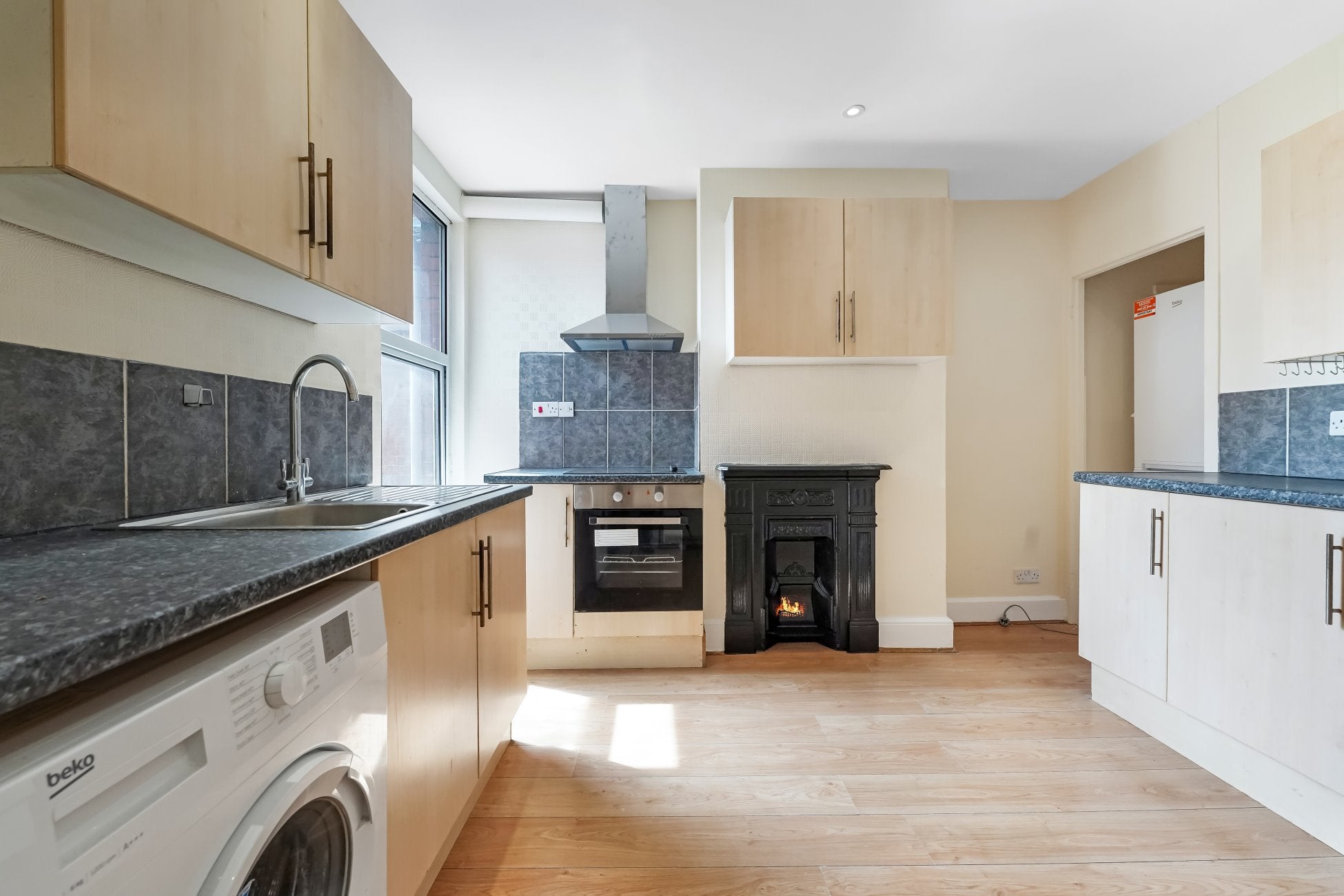 Flat The Square in Tonbridge and Malling