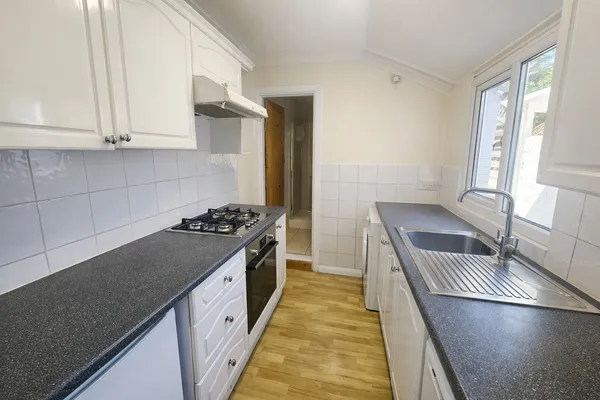 Flat Gladstone Road in Maidstone