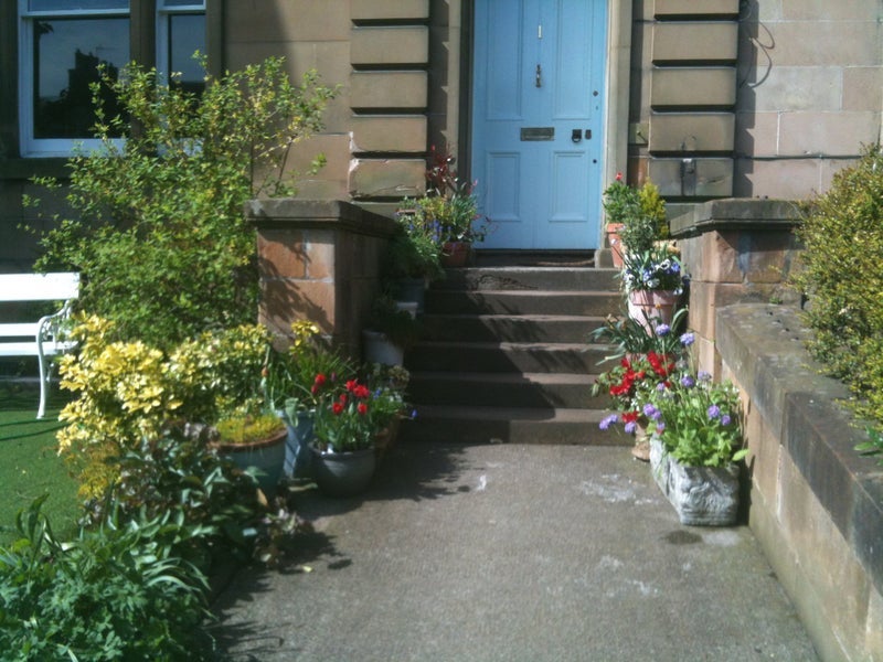 Room Inverleith Row in City of Edinburgh