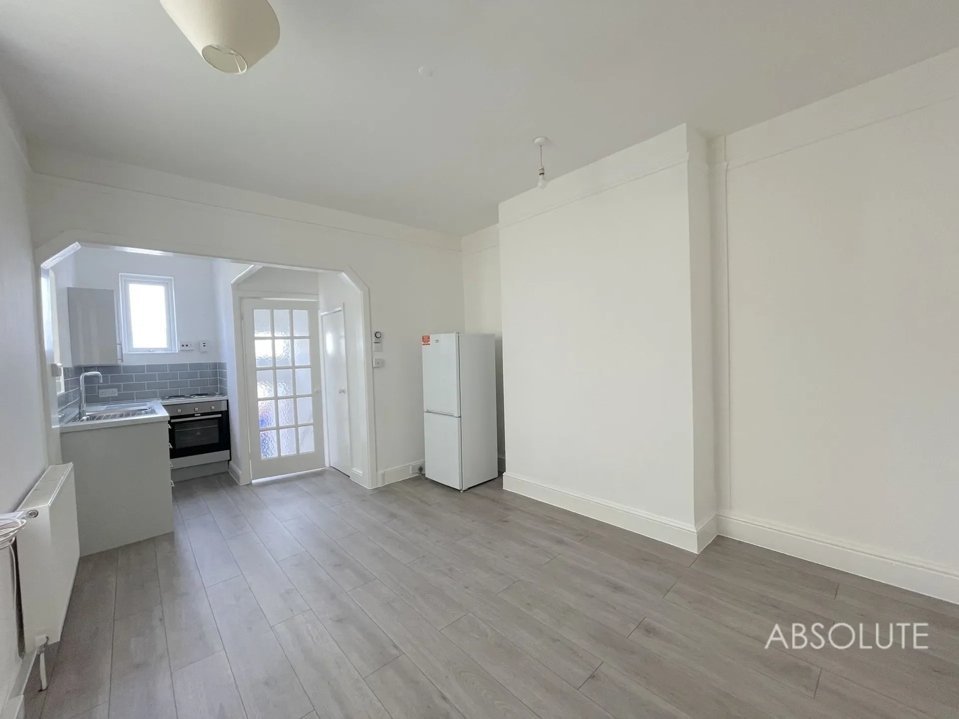 Flat Reddenhill Road in Torquay