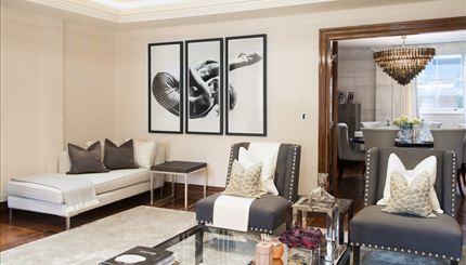Flat Grosvenor Hill in City of Westminster