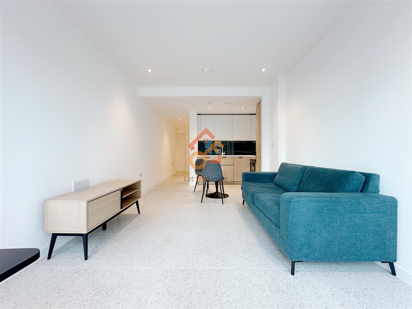 Flat Cendal Crescent in Greater London