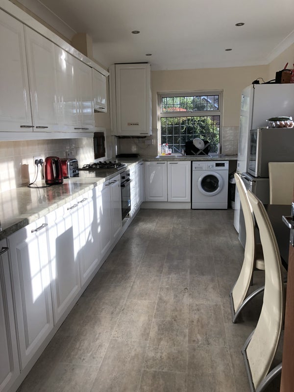 Room Scotlands Drive in Farnham Royal
