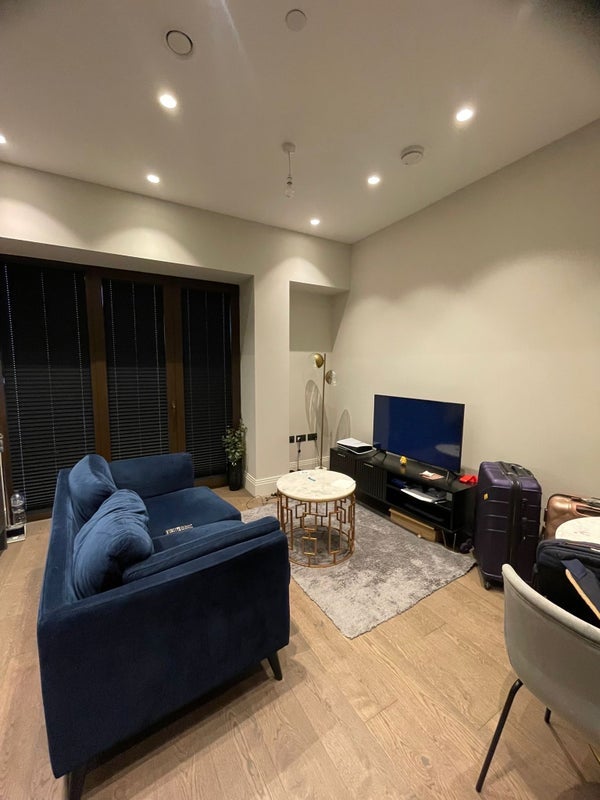 Flat Selsdon Way in Greater London