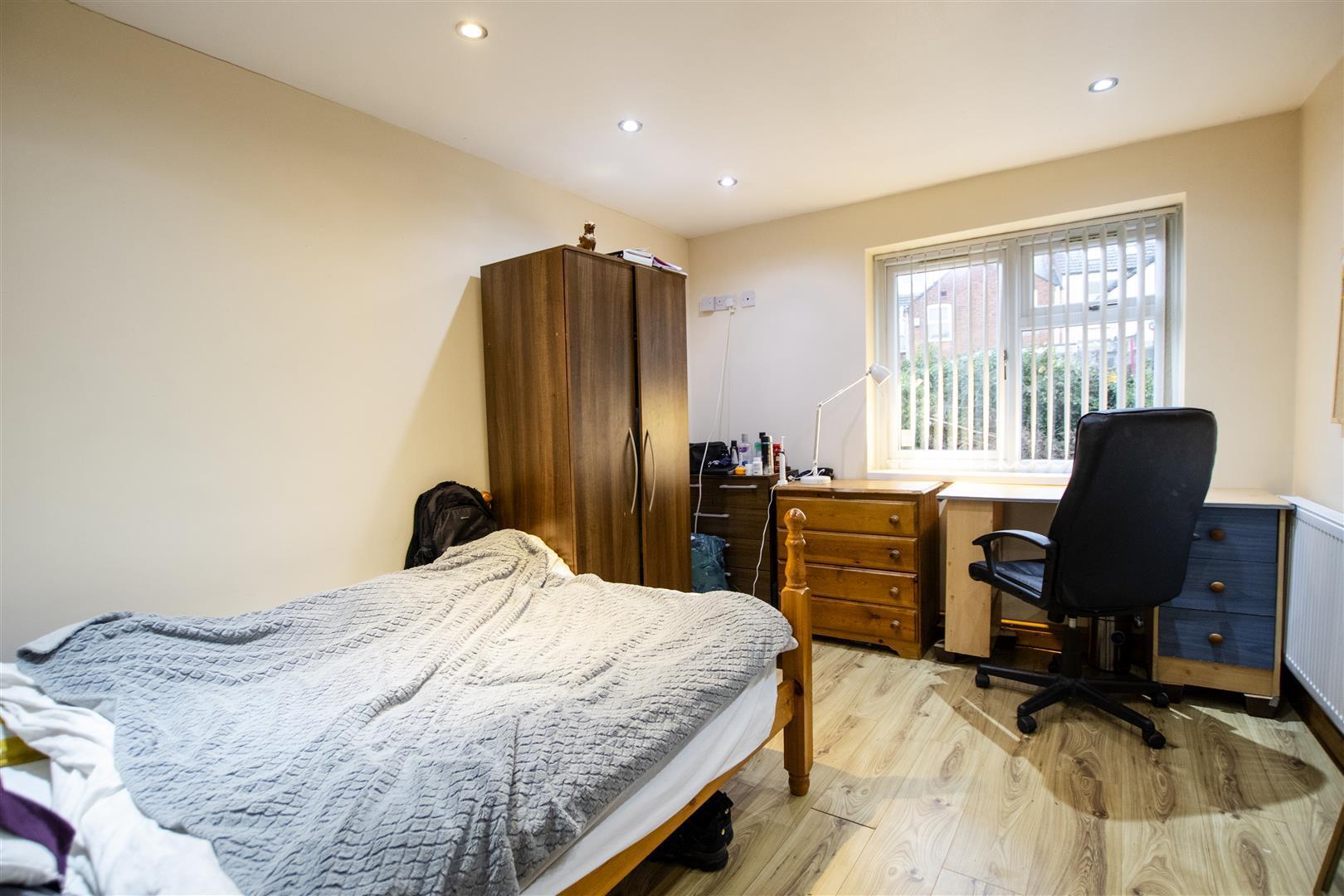 Flat Teignmouth Road in Birmingham