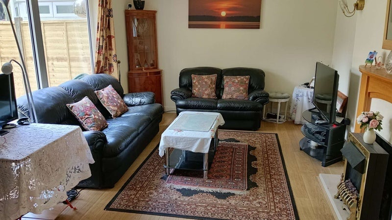 Room Linstead Road in Rushmoor