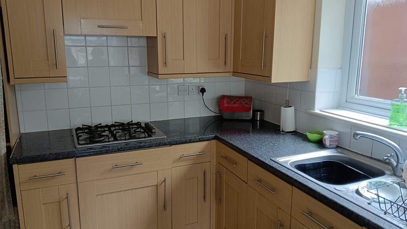Room Linstead Road in Rushmoor