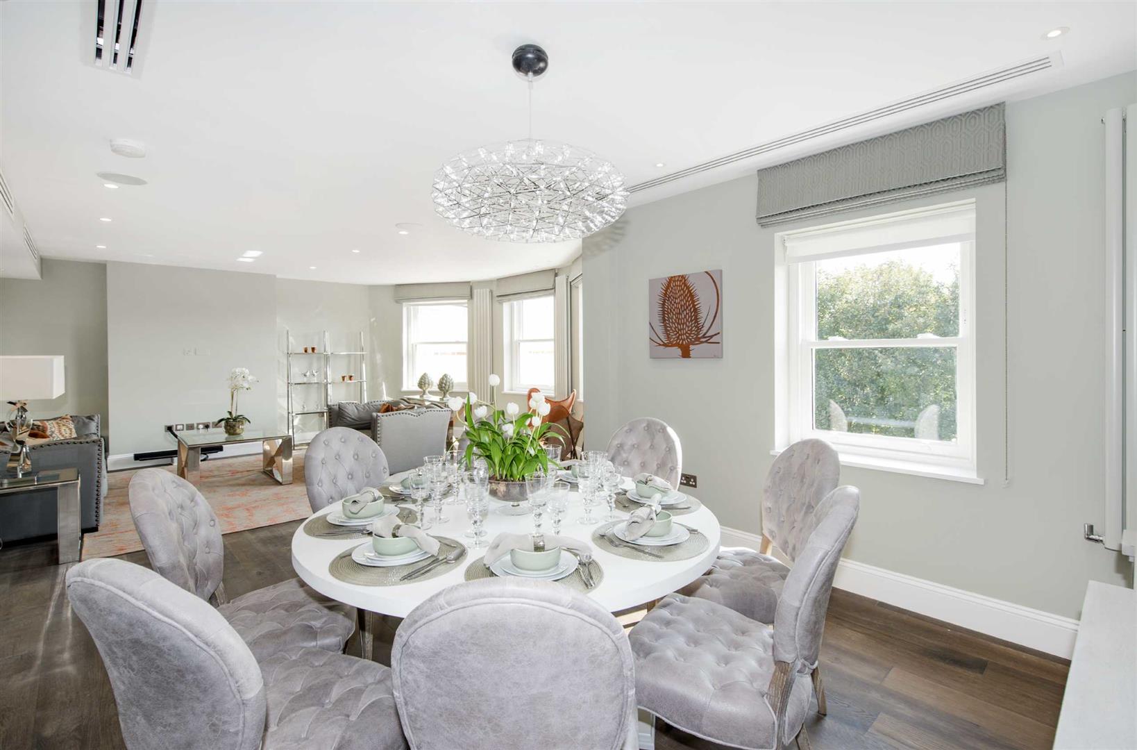 Flat Arkwright Road in Greater London