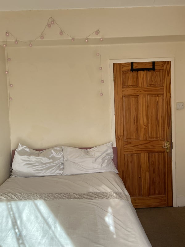 Room St. John's Drive in Greater London