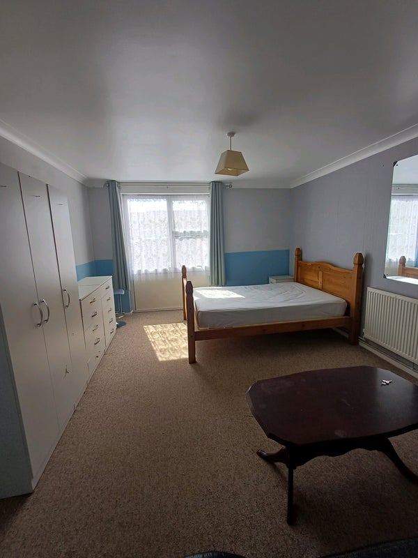 Room Milwards in Harlow