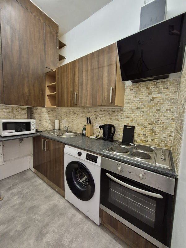 Room Aldersgate Street in City of London
