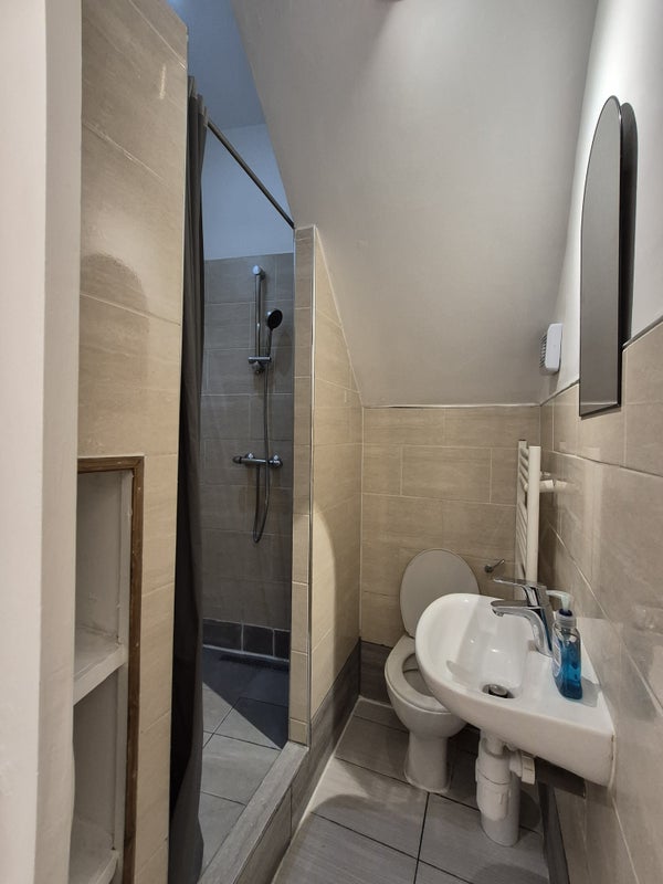 Room Aldersgate Street in City of London