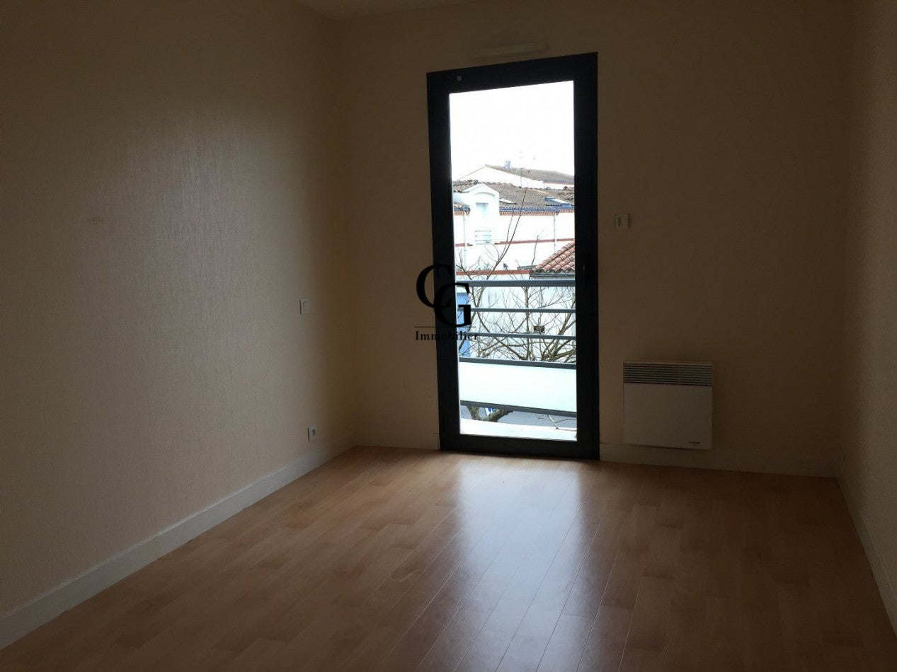 Flat Rue Henri Charpentier in Vertou