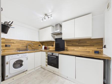 Flat East Cromwell Street in City of Edinburgh