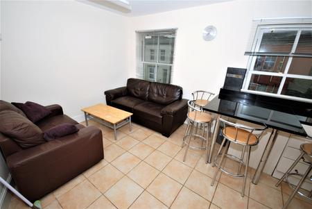 Room George Street in Royal Leamington Spa