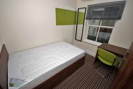 Room George Street in Royal Leamington Spa