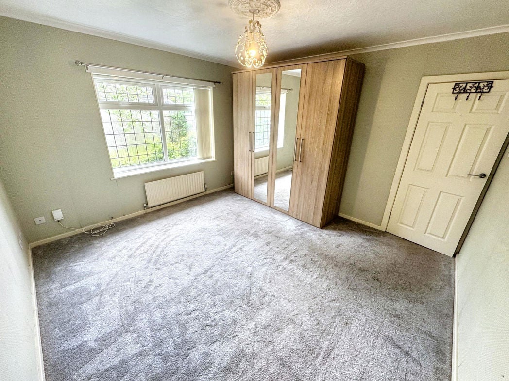 Flat Roseberry Crescent in Stockton-on-Tees