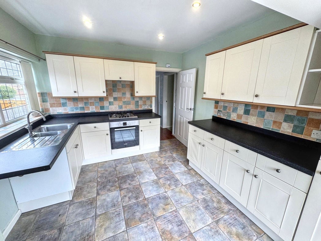 Flat Roseberry Crescent in Stockton-on-Tees
