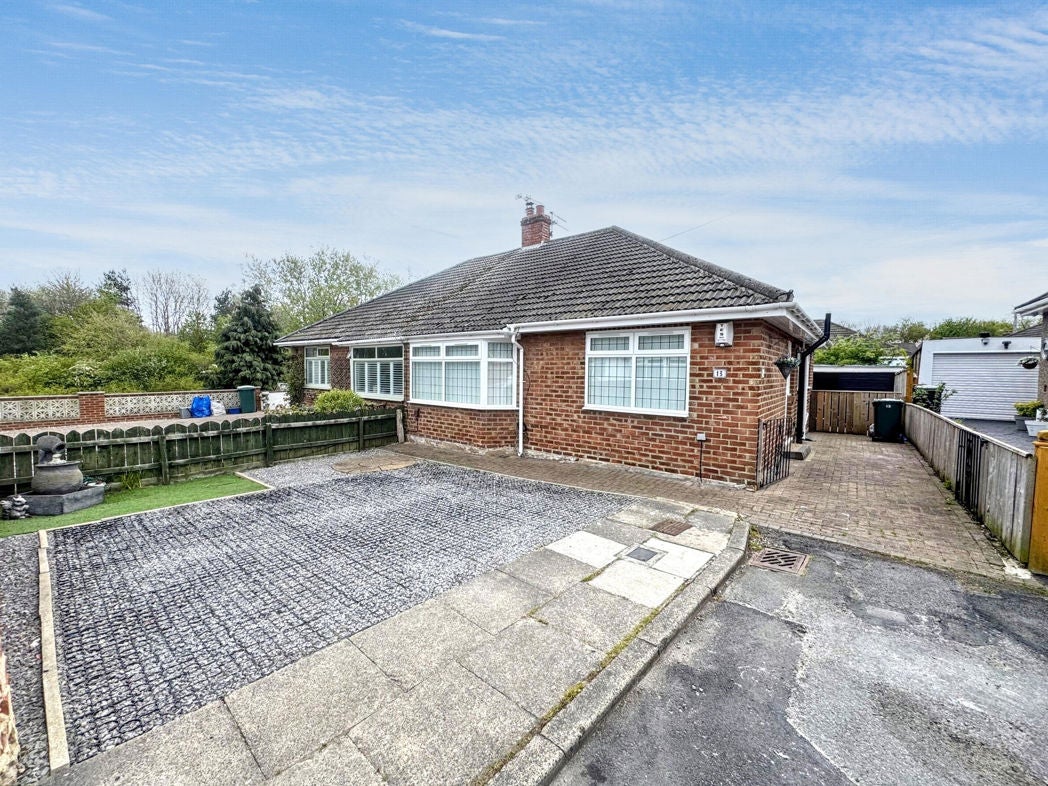 Flat Roseberry Crescent in Stockton-on-Tees