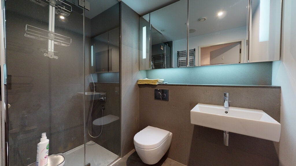 Flat Aldwych in City of Westminster
