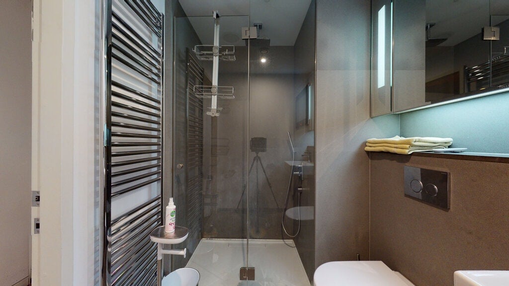 Flat Aldwych in City of Westminster