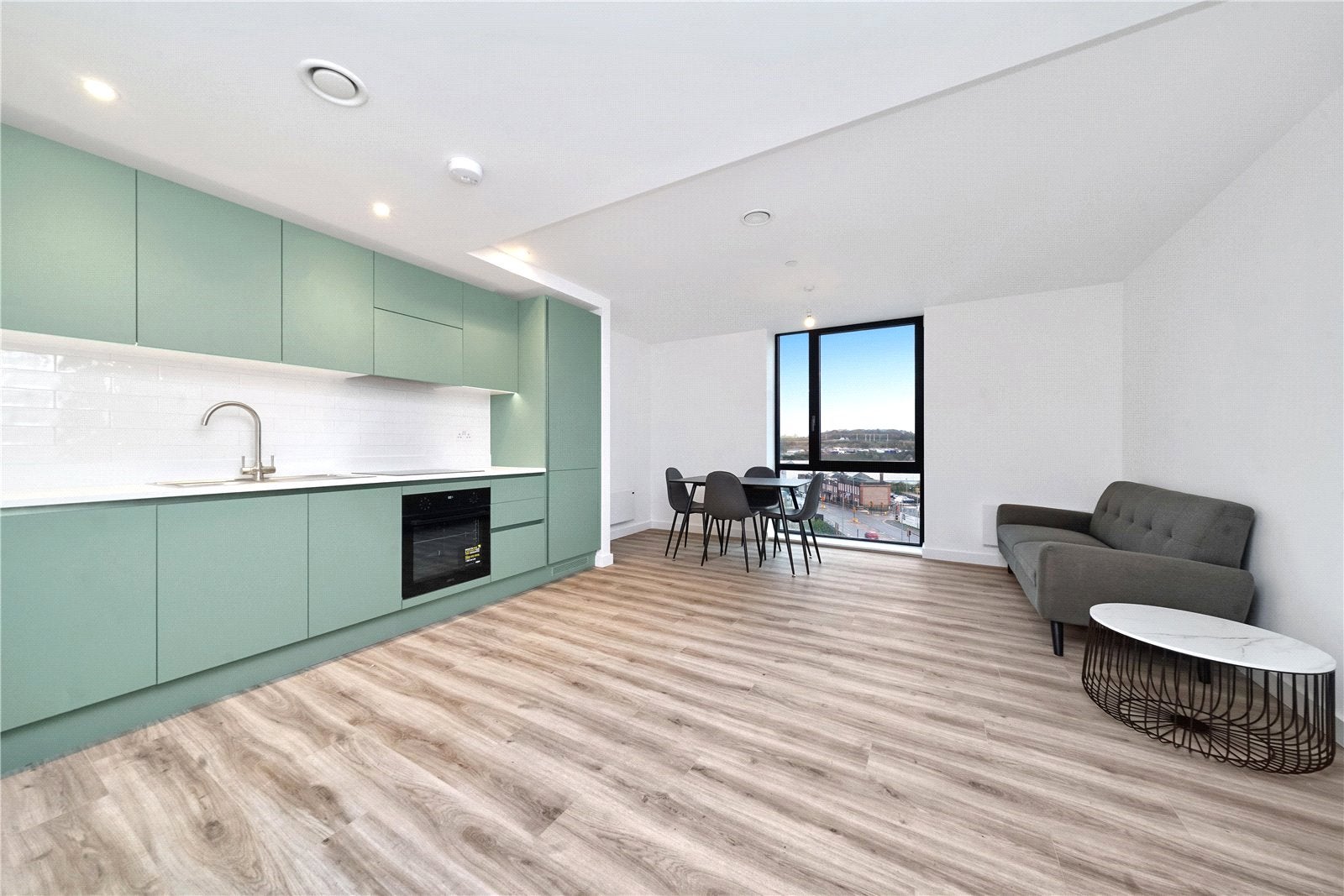 Flat Kimpton Road in Luton