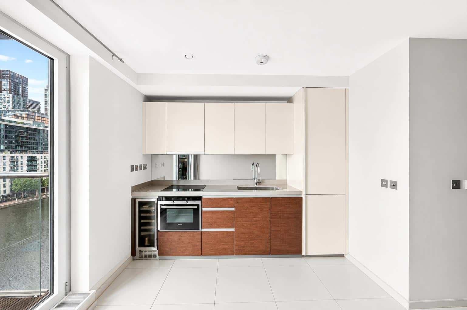 Flat Alexia Square in Greater London