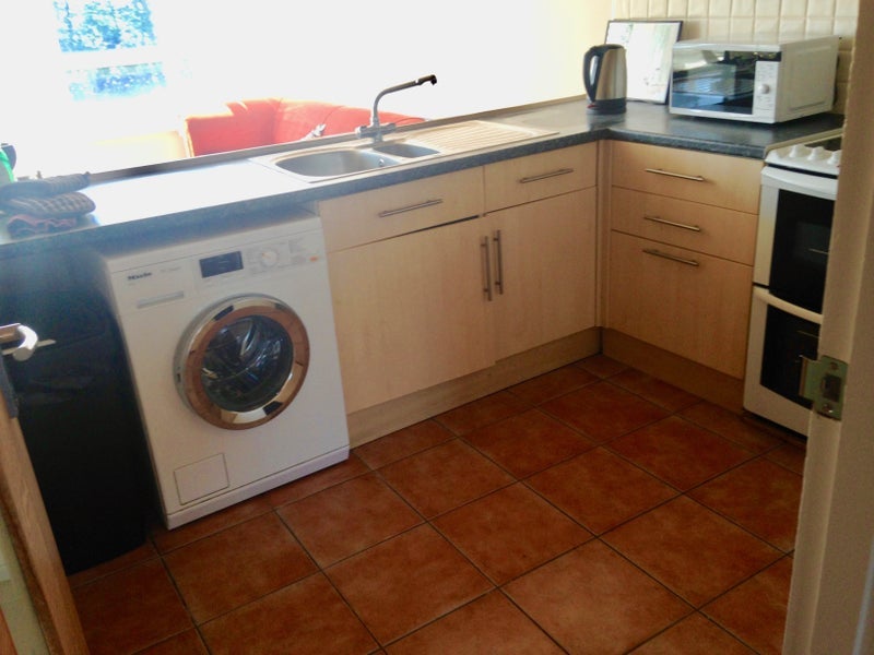 Flat Ingledew Court in Leeds