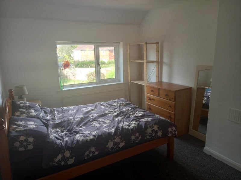 Room Saint David's Crescent in Bristol