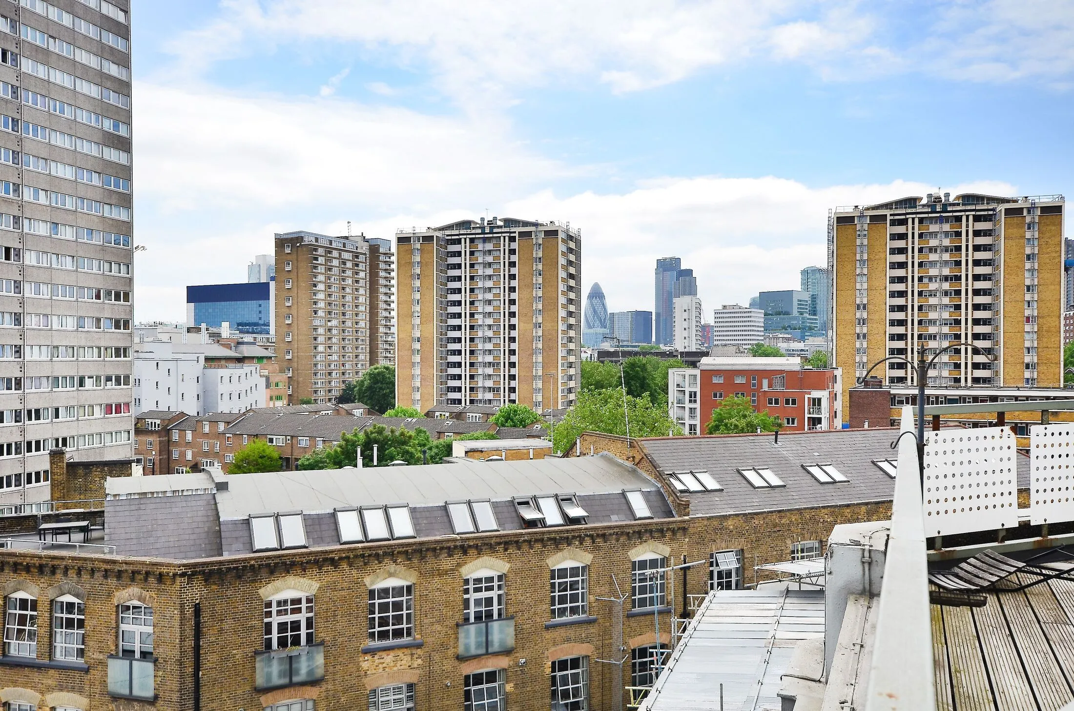 Flat Dingley Road in Greater London