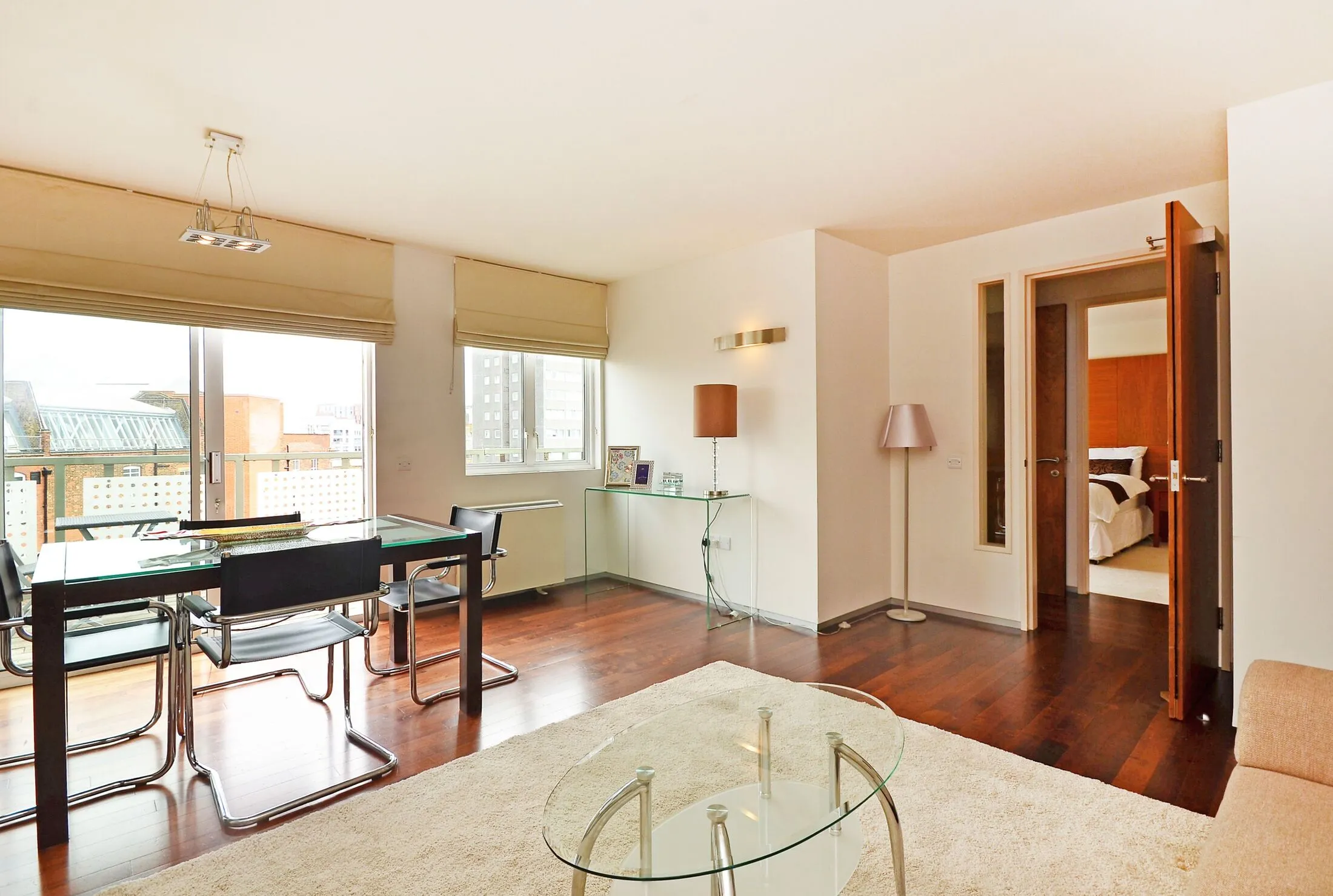Flat Dingley Road in Greater London