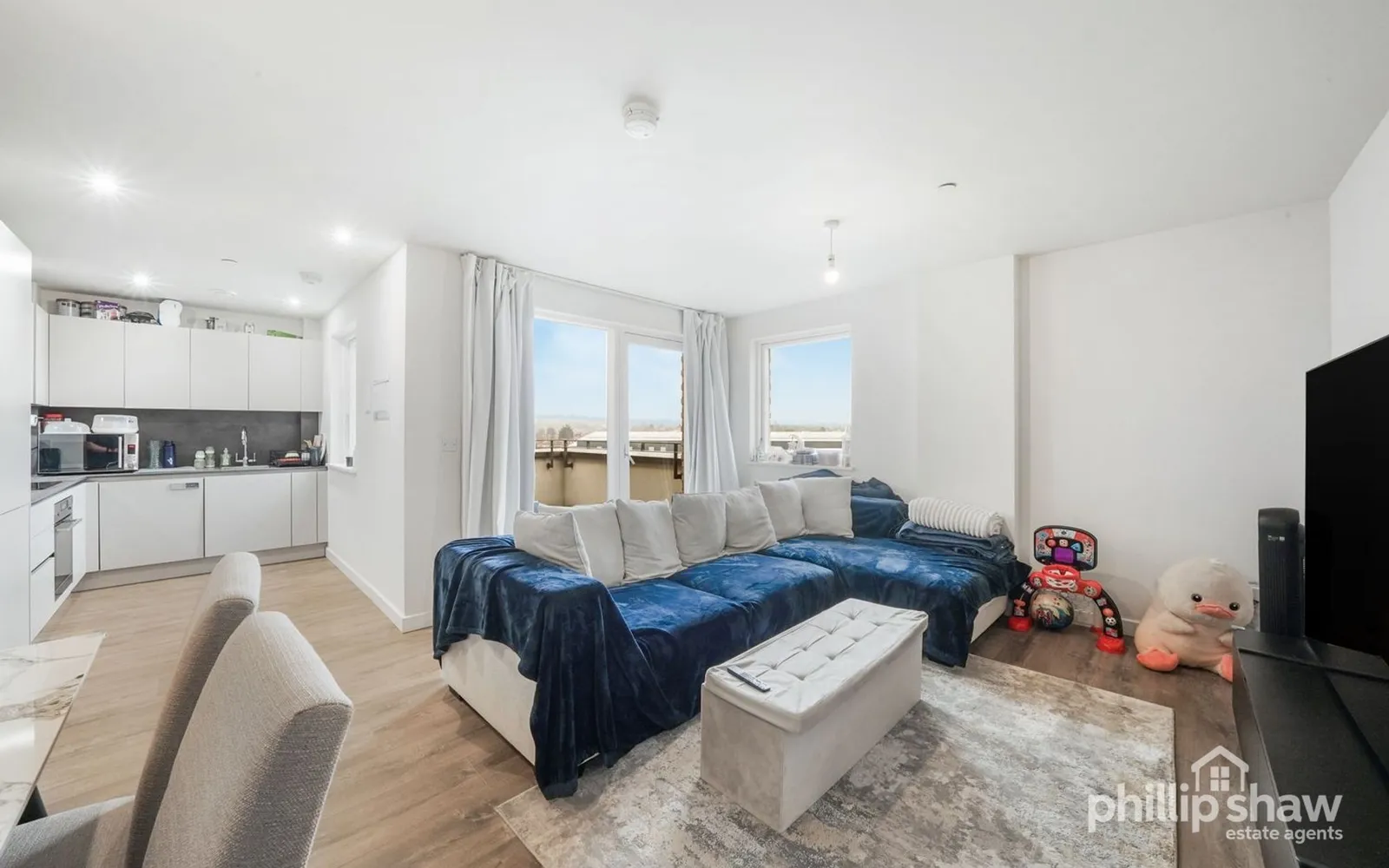 Flat Hargrave Drive in Greater London