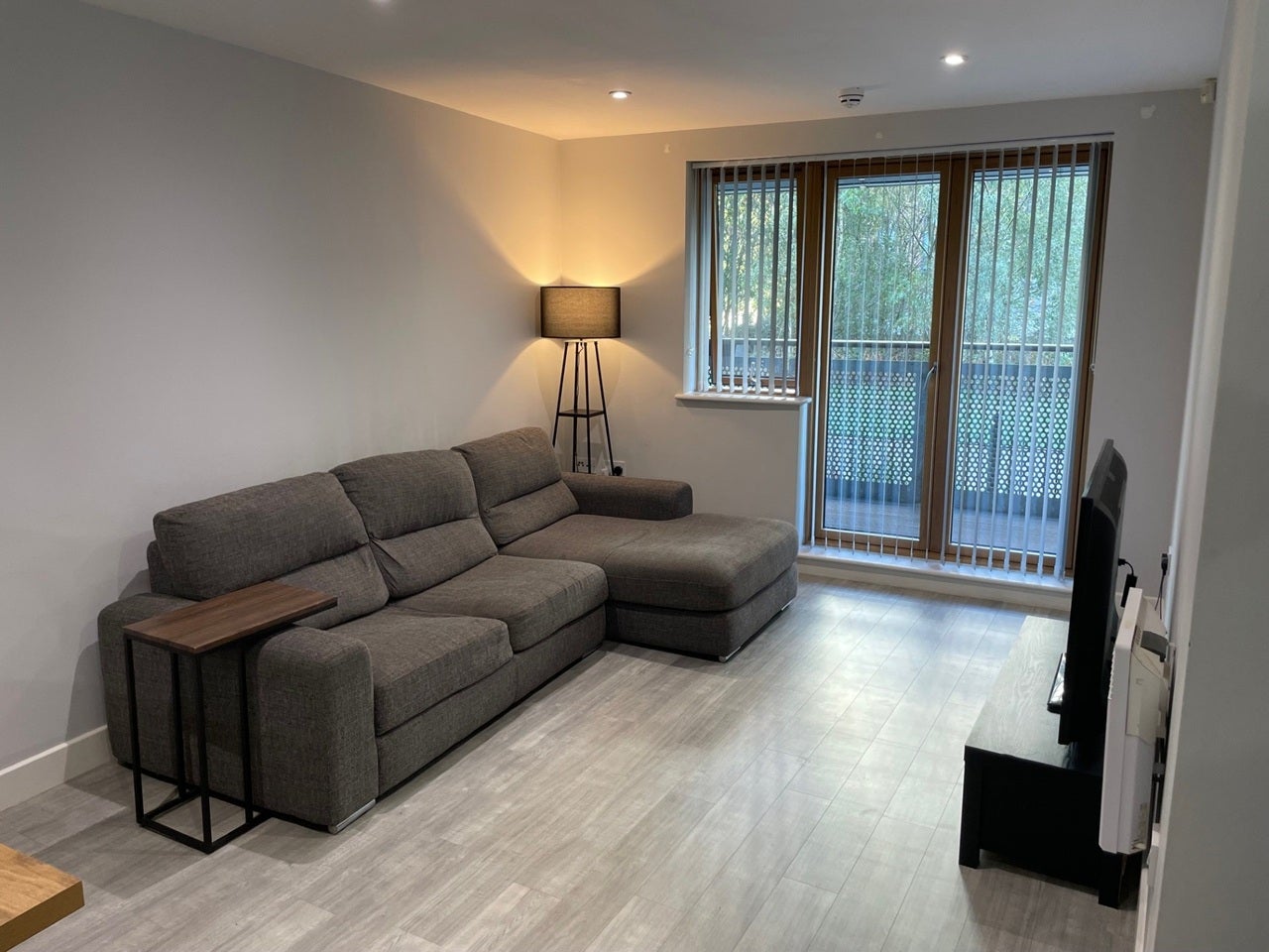 Flat Meath Crescent in Greater London