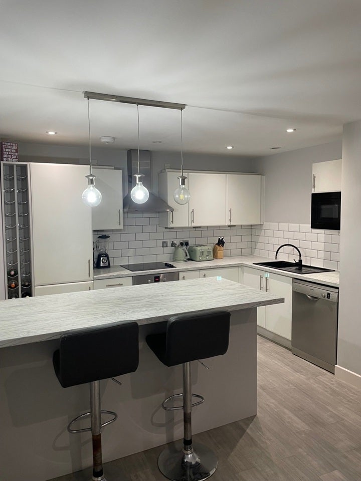 Flat Meath Crescent in Greater London